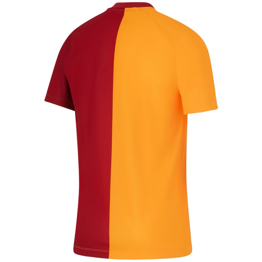 23/24 Camiseta de casa del Galatasaray Volver