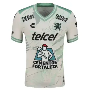 25:26 Leon Away Jersey